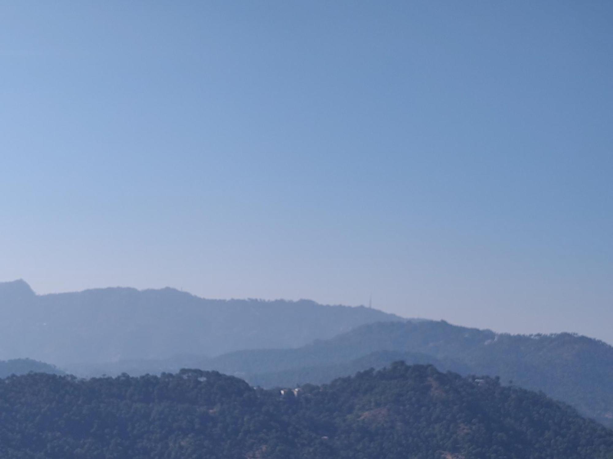 Hotel Le Halcyon , Kasauli Solan Exteriör bild
